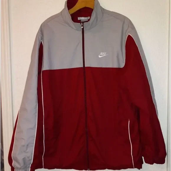 Nike Unisex Windbreaker/Light Weight Jacket - Picture 1 of 6